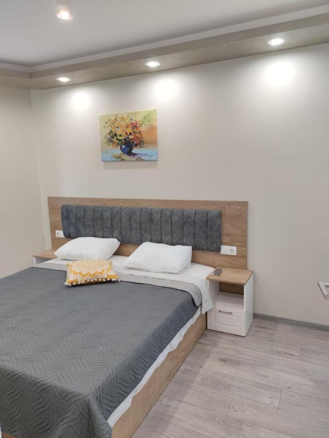 Flowers Apartment Dobrich Luaran gambar