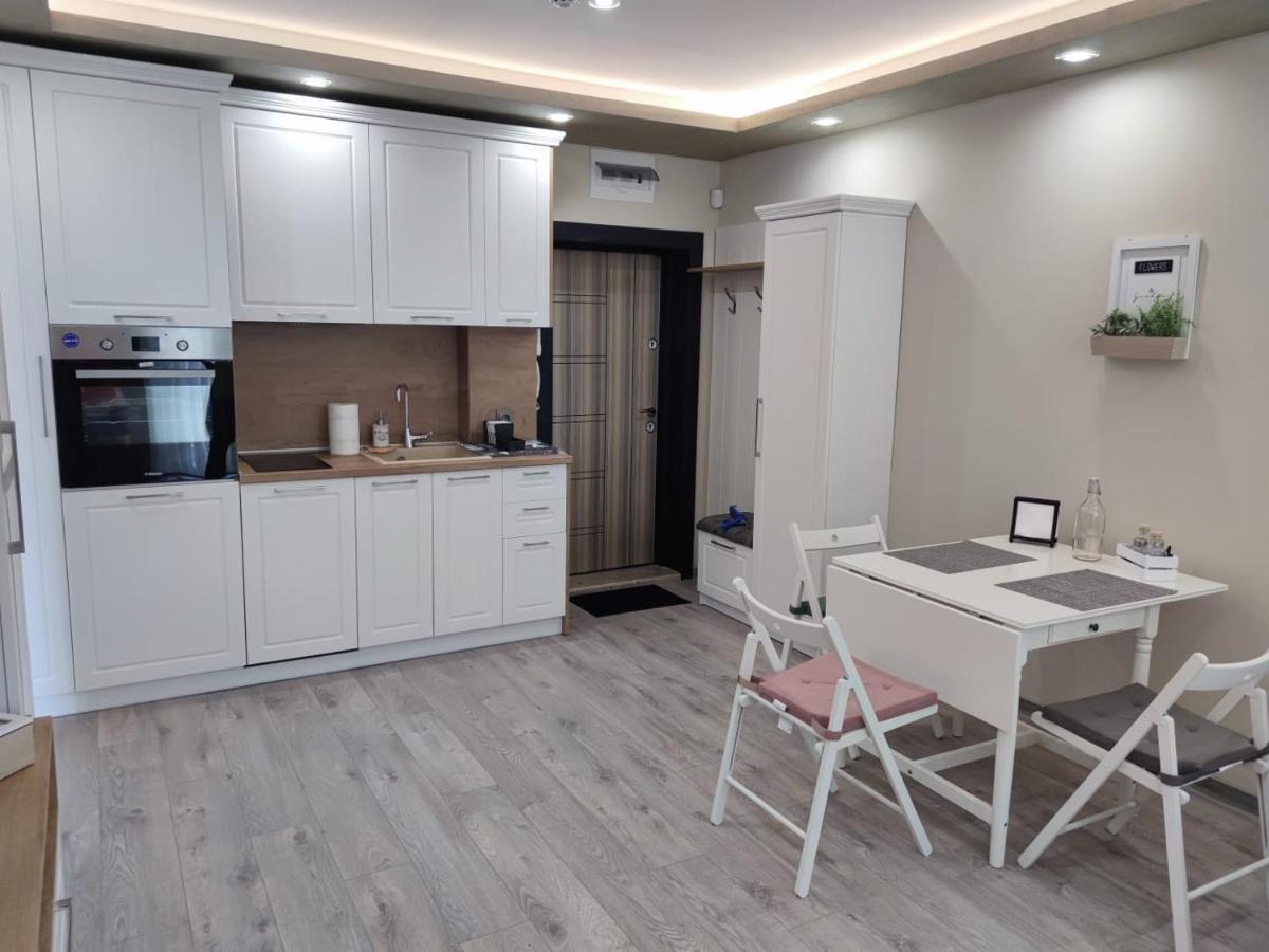 Flowers Apartment Dobrich Luaran gambar